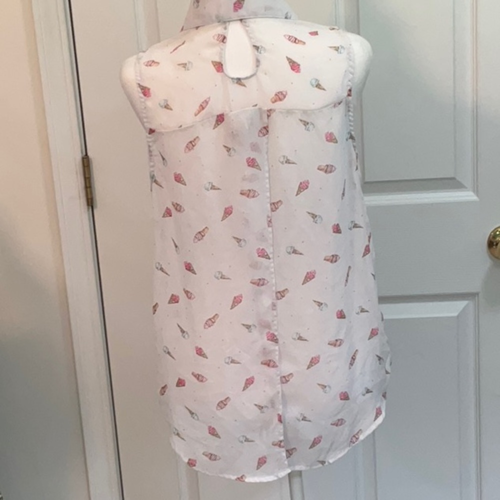 No Boundaries Size- Large Tank Top - image 2